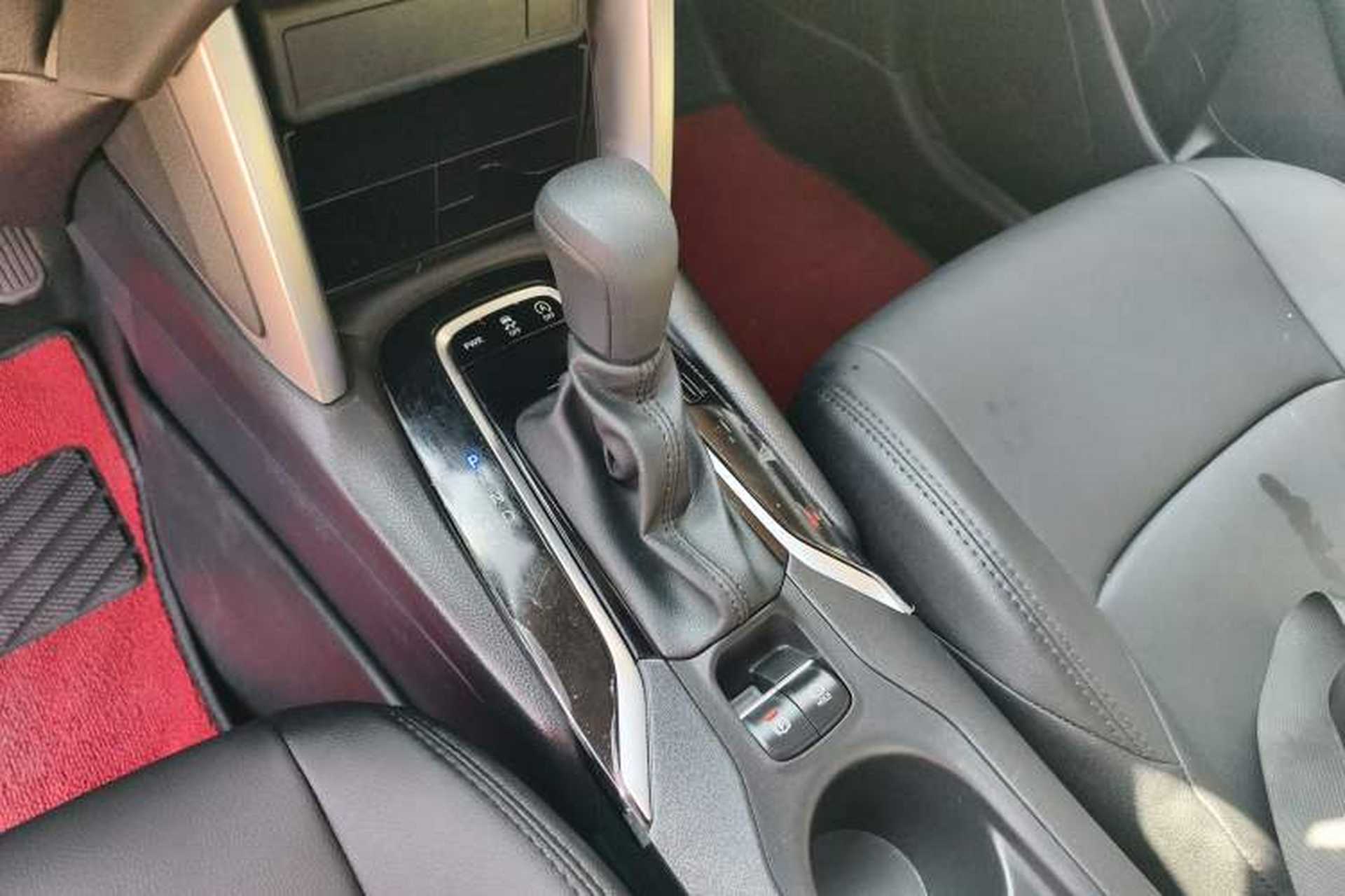Used Toyota FRONTLANDER 2022 2.0L CVT Leading Edition Gear Lever