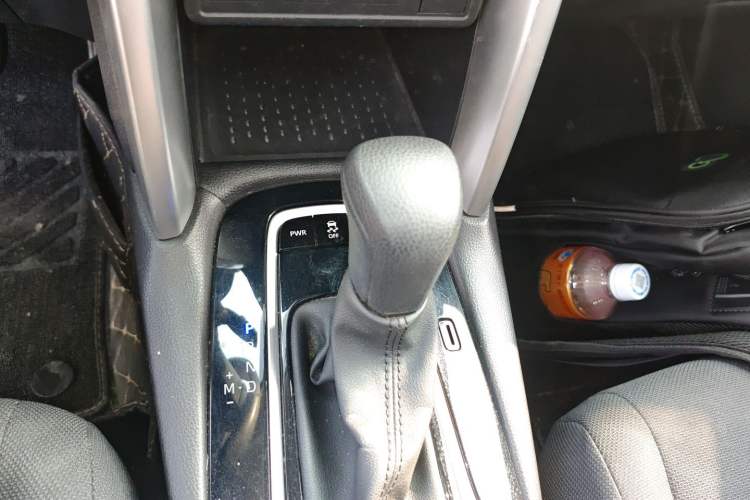 Used Toyota FRONTLANDER 2022 2.0L CVT Leading Edition Gear Lever
