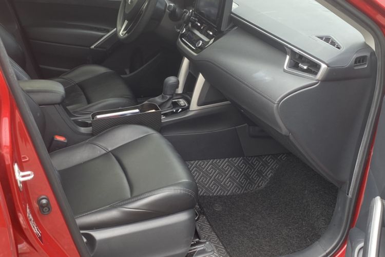 Used Toyota FRONTLANDER 2022 2.0L CVT Leading Edition Interior 9