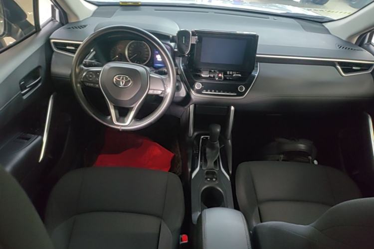 Used Toyota FRONTLANDER 2022 2.0L CVT Elite Edition Center Console
