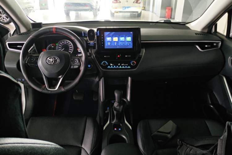 Used Toyota FRONTLANDER 2022 2.0L CVT Leading Edition Center Console