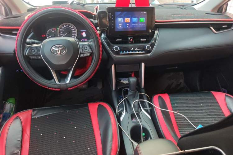 Used Toyota FRONTLANDER 2022 2.0L CVT Leading Edition Center Console