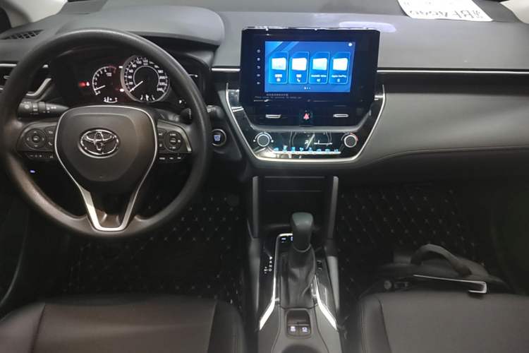 Used Toyota FRONTLANDER 2022 2.0L CVT Leading Edition Center Console