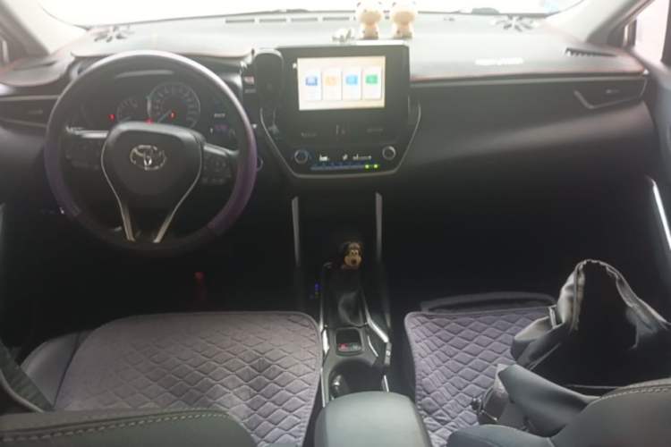 Used Toyota FRONTLANDER 2022 2.0L CVT Luxury Edition Center Console