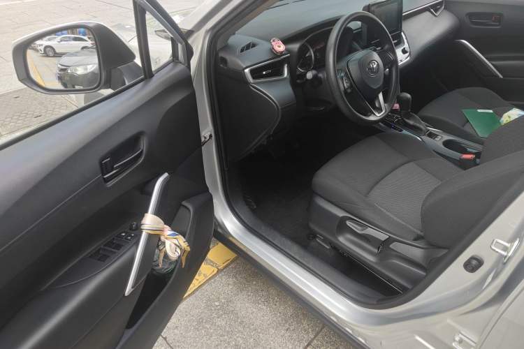 Used Toyota FRONTLANDER 2022 2.0L CVT Elite Edition Driver Seat