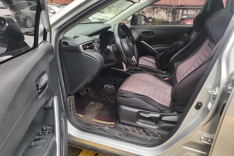 Used Toyota FRONTLANDER 2022 2.0L CVT Elite Edition Driver Seat