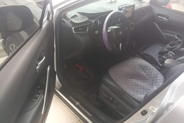 Used Toyota FRONTLANDER 2022 2.0L CVT Luxury Edition Driver Seat