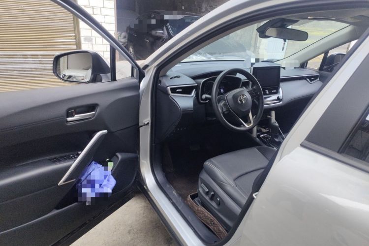 Used Toyota FRONTLANDER 2022 2.0L CVT Luxury PLUS Edition Driver Seat