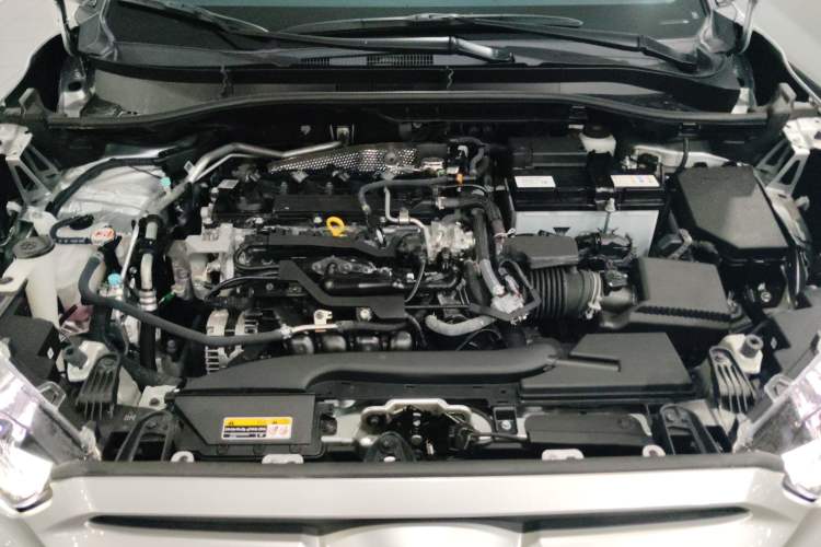 Used Toyota FRONTLANDER 2022 2.0L CVT Luxury Edition Engine Bay