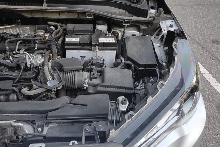 Used Toyota FRONTLANDER 2022 2.0L CVT Elite Edition Engine Bay Left