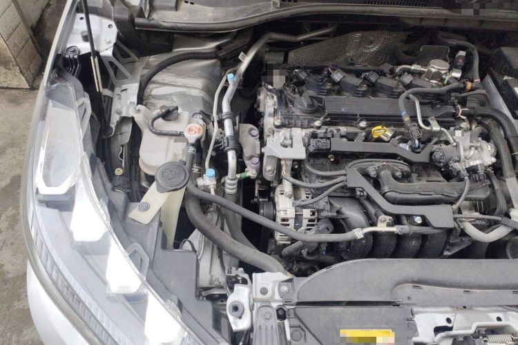 Used Toyota FRONTLANDER 2022 2.0L CVT Luxury PLUS Edition Engine Bay Right