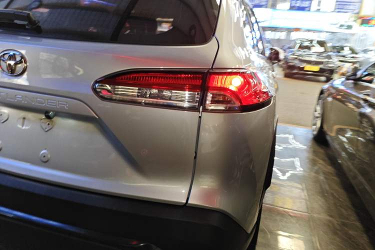 Used Toyota FRONTLANDER 2022 2.0L CVT Elite Edition Exterior 6
