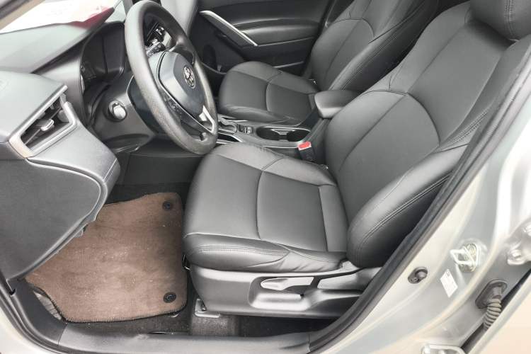 Used Toyota FRONTLANDER 2022 2.0L CVT Elite Edition Interior 2