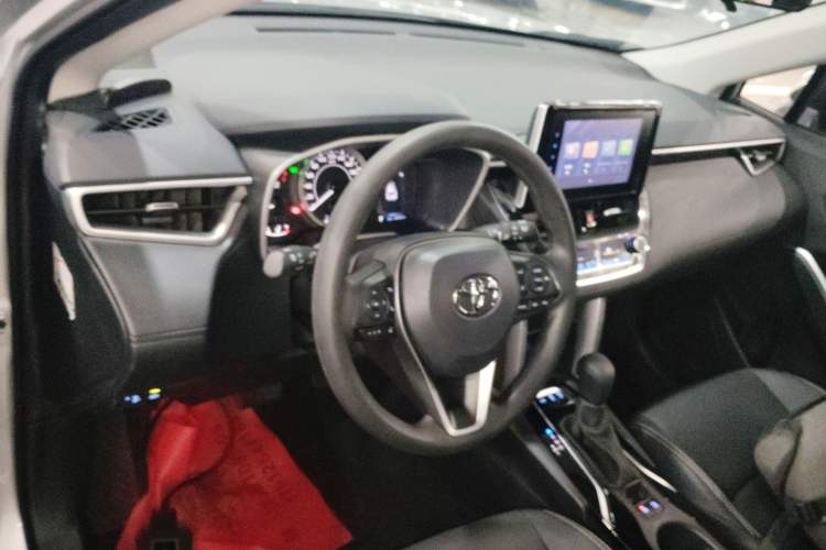 Used Toyota FRONTLANDER 2022 2.0L CVT Luxury Edition Interior 2