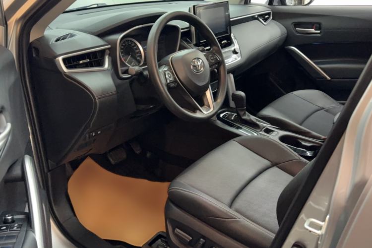 Used Toyota FRONTLANDER 2022 2.0L CVT Luxury Edition Interior 2