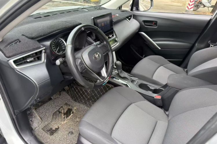 Used Toyota FRONTLANDER 2022 2.0L CVT Elite Edition Interior 2