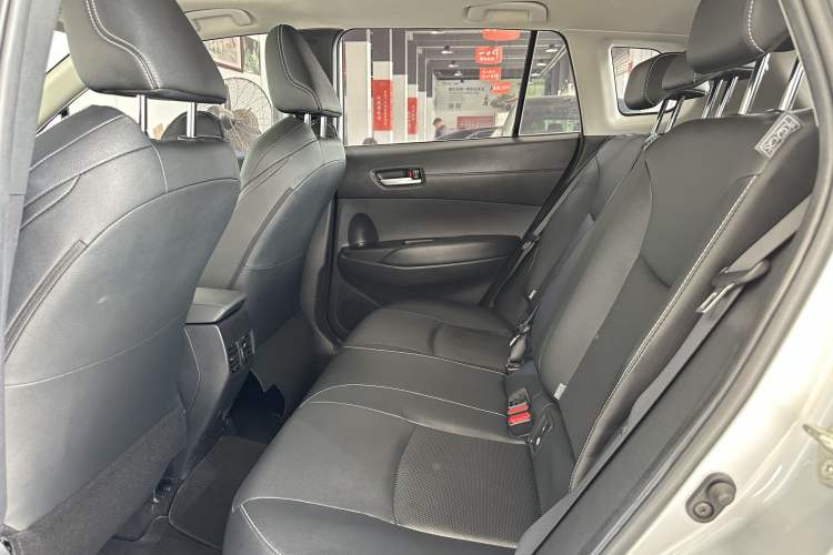 Used Toyota FRONTLANDER 2022 2.0L CVT Luxury PLUS Edition Interior 3