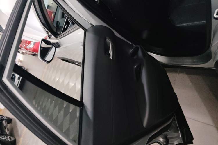 Used Toyota FRONTLANDER 2022 2.0L CVT Luxury Edition Interior 8