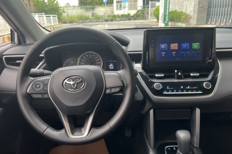 Used Toyota FRONTLANDER 2022 2.0L CVT Elite Edition Interior 8