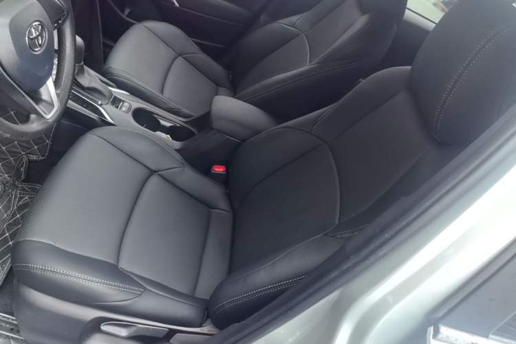 Used Toyota FRONTLANDER 2022 2.0L CVT Elite Edition Left Front Seat