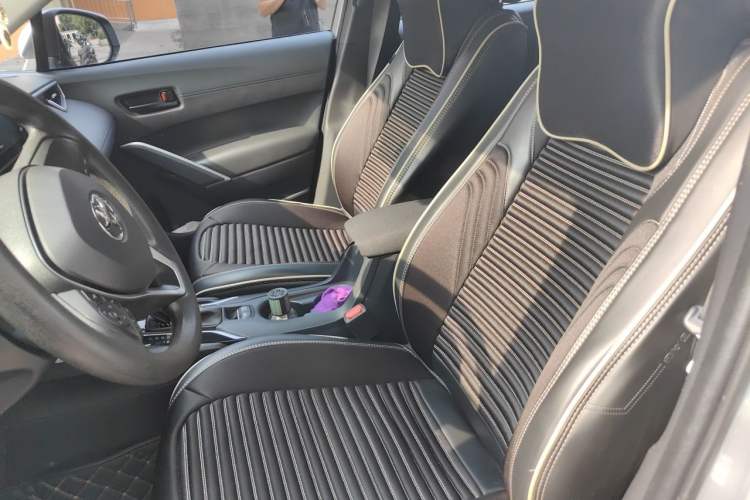Used Toyota FRONTLANDER 2022 2.0L CVT Elite Edition Left Front Seat
