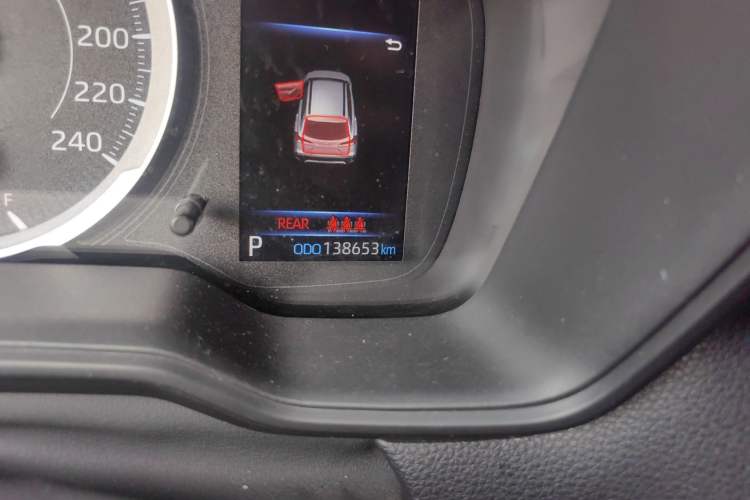 Used Toyota FRONTLANDER 2022 2.0L CVT Elite Edition Odometer Close Up