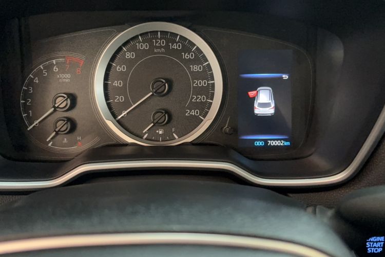 Used Toyota FRONTLANDER 2022 2.0L CVT Luxury Edition Odometer Close Up