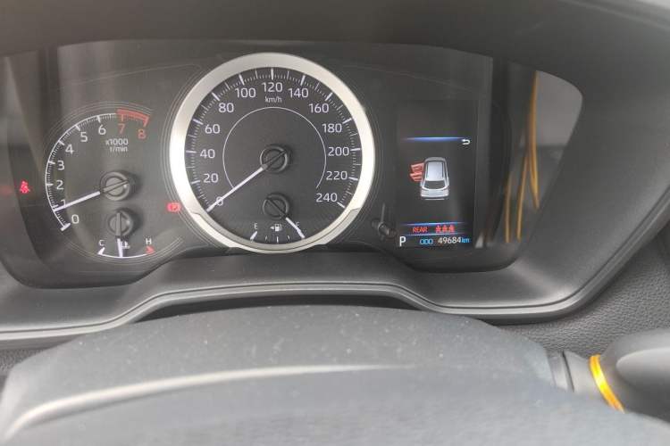Used Toyota FRONTLANDER 2022 2.0L CVT Elite Edition Odometer Close Up