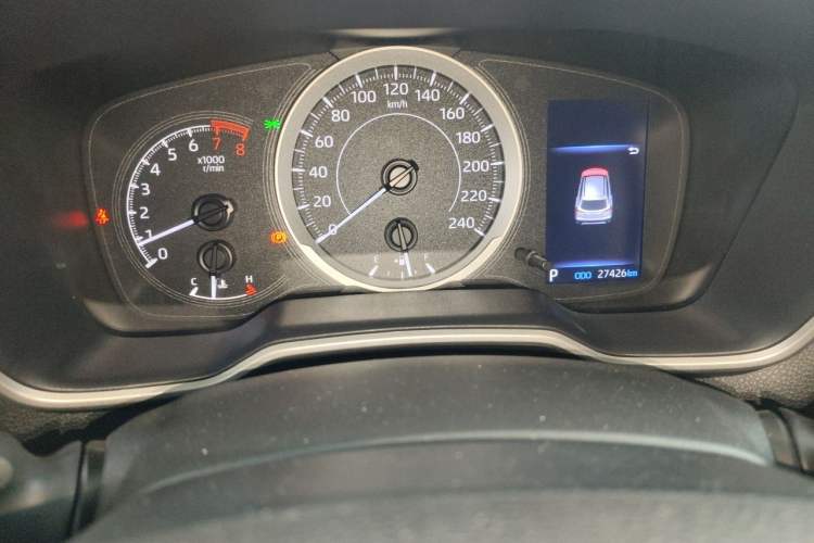 Used Toyota FRONTLANDER 2022 2.0L CVT Luxury PLUS Edition Odometer Close Up