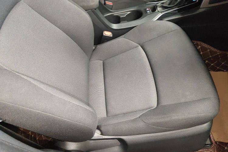 Used Toyota FRONTLANDER 2022 2.0L CVT Elite Edition Right Front Seat