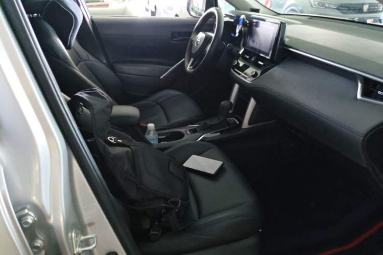 Used Toyota FRONTLANDER 2022 2.0L CVT Leading Edition Right Front Seat