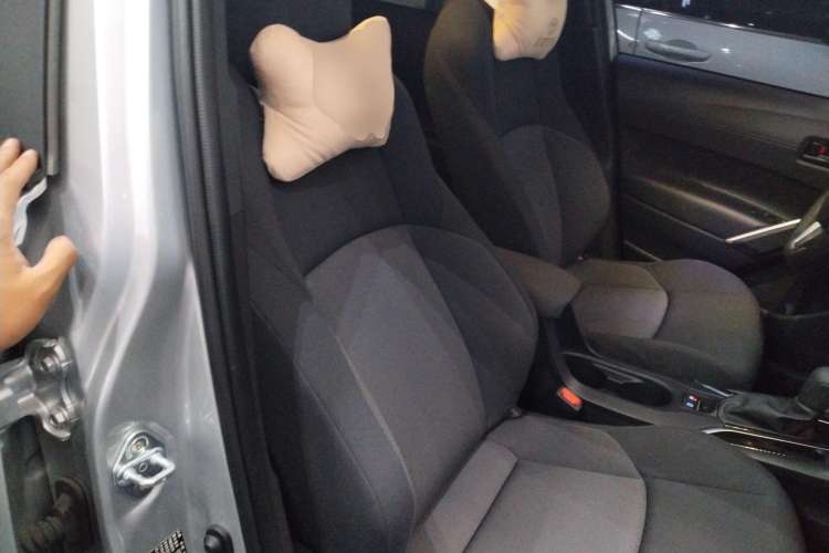 Used Toyota FRONTLANDER 2022 2.0L CVT Leading Edition Right Front Seat