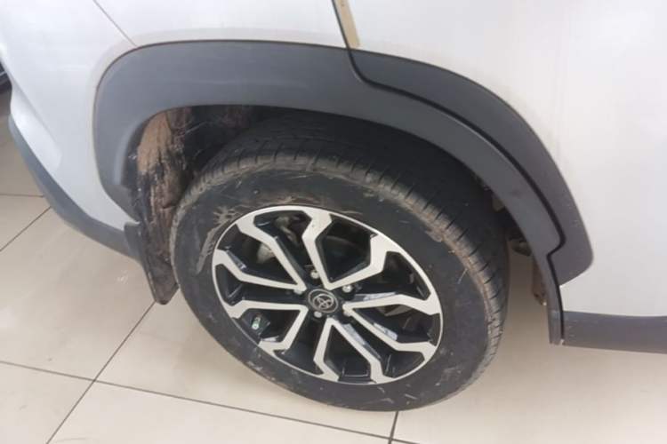 Used Toyota FRONTLANDER 2022 2.0L CVT Luxury Edition Right Rear Wheel Hub