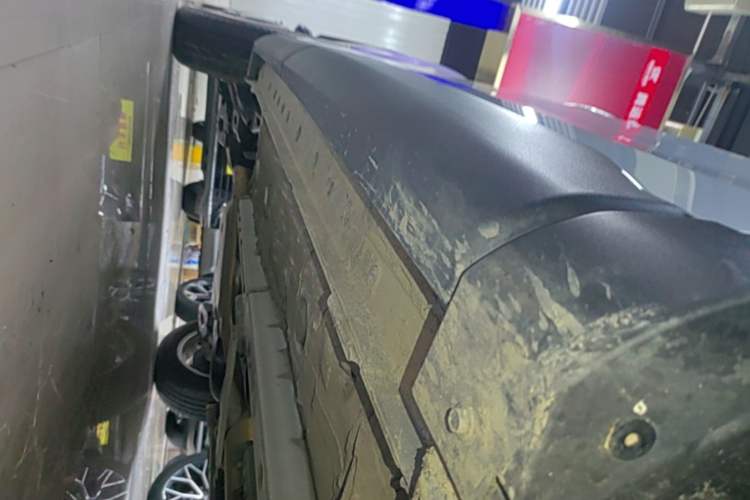 Used Toyota FRONTLANDER 2022 2.0L CVT Elite Edition Right Side Sill