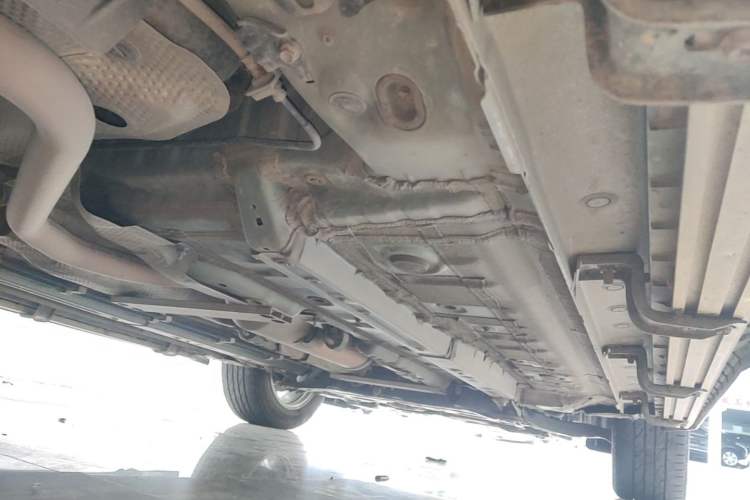 Used Toyota FRONTLANDER 2022 2.0L CVT Elite Edition Right Side Sill