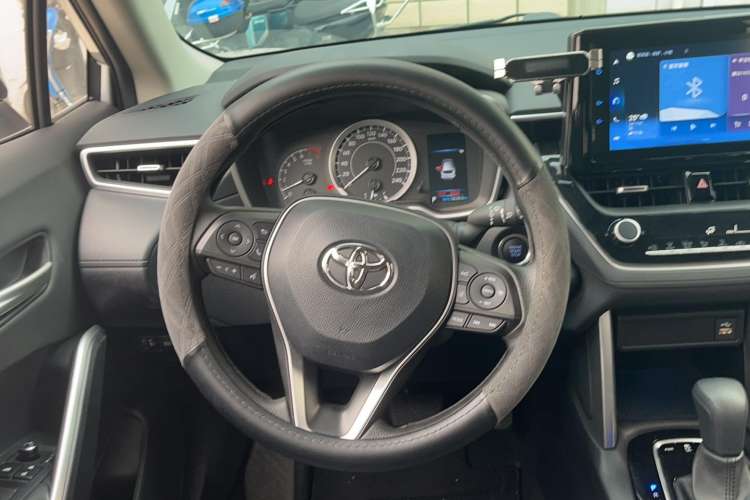 Used Toyota FRONTLANDER 2022 2.0L CVT Luxury PLUS Edition Steering Wheel