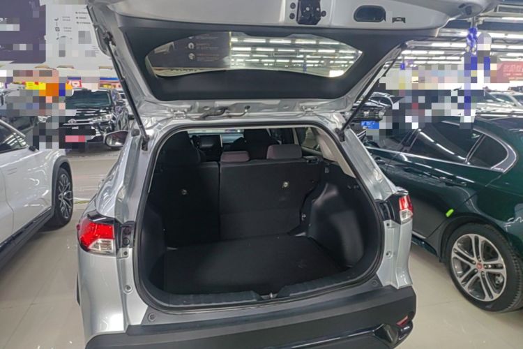 Used Toyota FRONTLANDER 2022 2.0L CVT Elite Edition Trunk