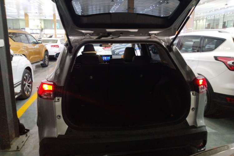Used Toyota FRONTLANDER 2022 2.0L CVT Leading Edition Trunk