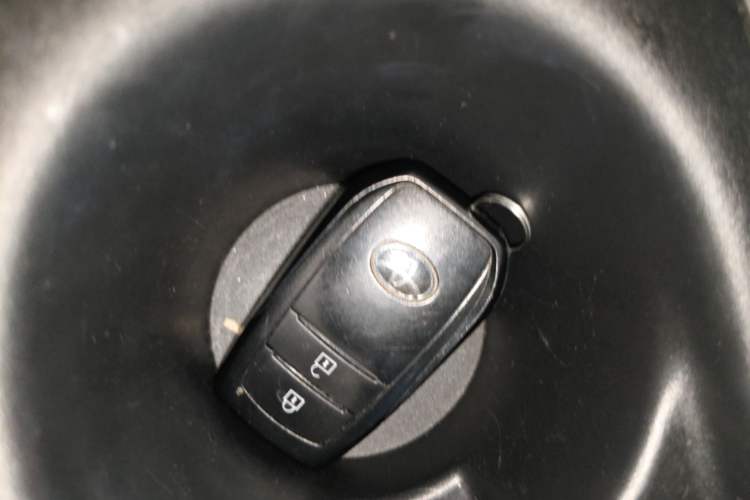 Used Toyota FRONTLANDER 2022 2.0L CVT Leading Edition Vehicle Key