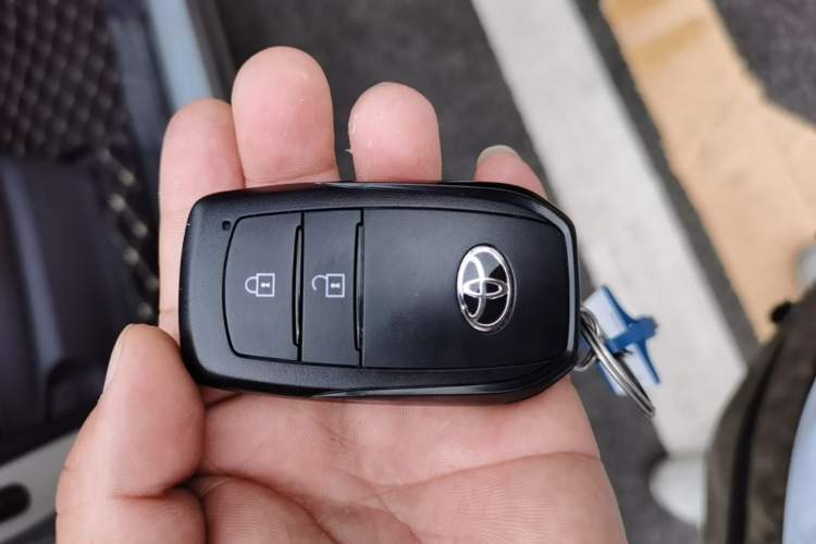 Used Toyota FRONTLANDER 2022 2.0L CVT Leading Edition Vehicle Key