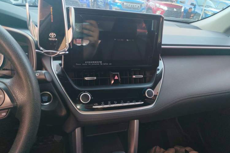 Used Toyota FRONTLANDER 2022 2.0L CVT Luxury Edition Audio And AC Panel