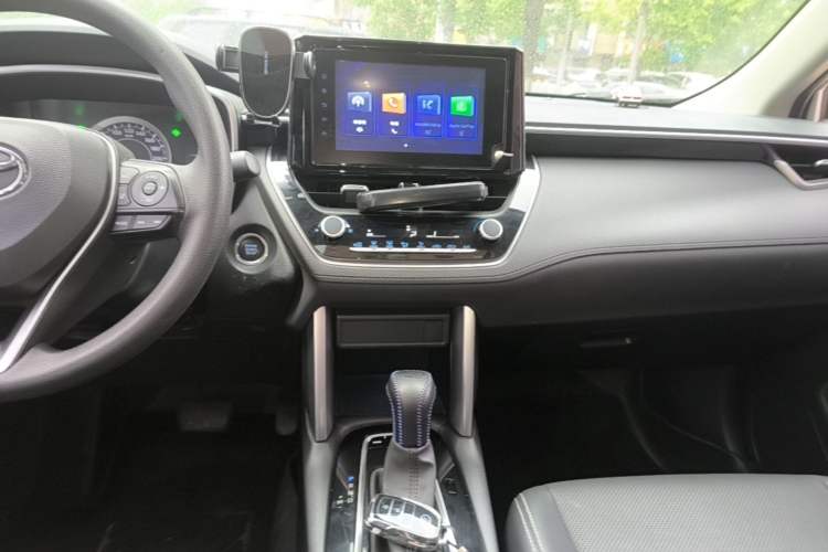 Used Toyota FRONTLANDER 2022 2.0L CVT Luxury Edition Audio And AC Panel
