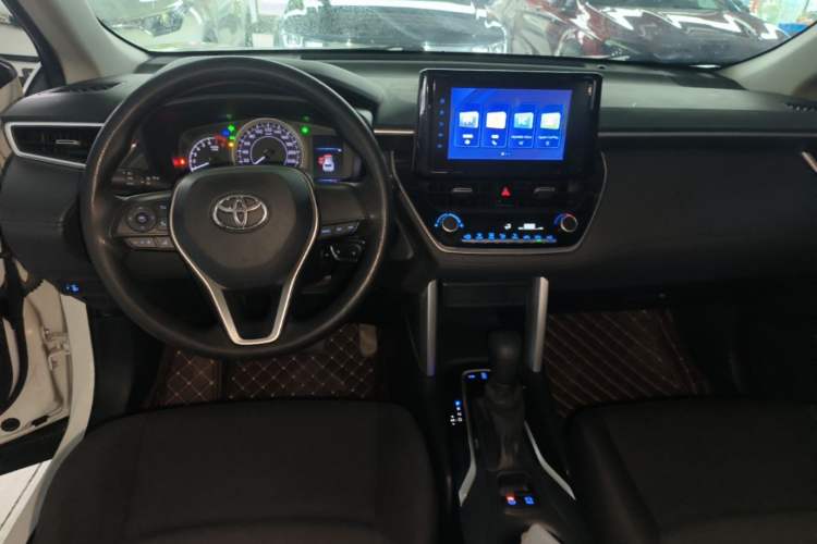 Used Toyota FRONTLANDER 2022 2.0L CVT Elite Edition Center Console
