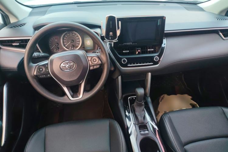 Used Toyota FRONTLANDER 2022 2.0L CVT Luxury Edition Center Console