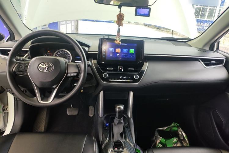 Used Toyota FRONTLANDER 2022 2.0L CVT Elite Edition Center Console