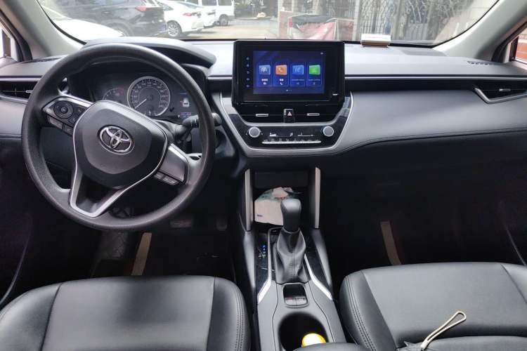 Used Toyota FRONTLANDER 2022 2.0L CVT Elite Edition Center Console