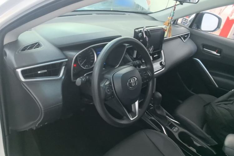 Used Toyota FRONTLANDER 2022 2.0L CVT Luxury Edition Center Console
