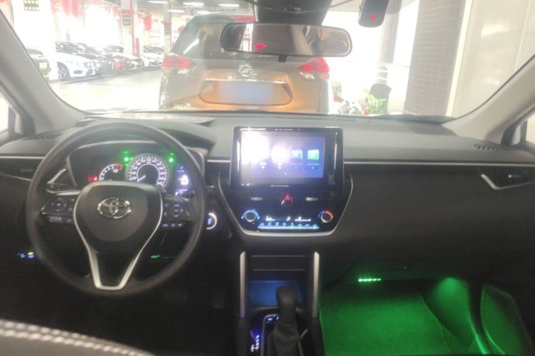 Used Toyota FRONTLANDER 2022 2.0L CVT Luxury Edition Center Console