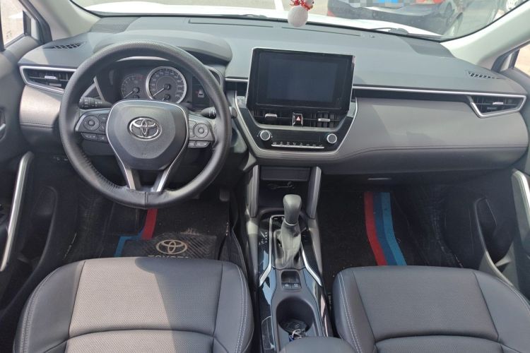 Used Toyota FRONTLANDER 2022 2.0L CVT Luxury Edition Center Console