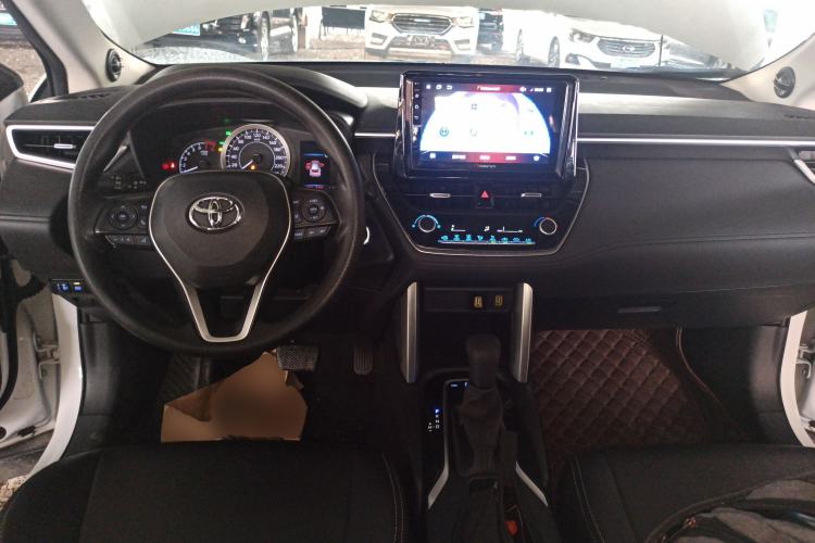 Used Toyota FRONTLANDER 2022 2.0L CVT Leading Edition Center Console